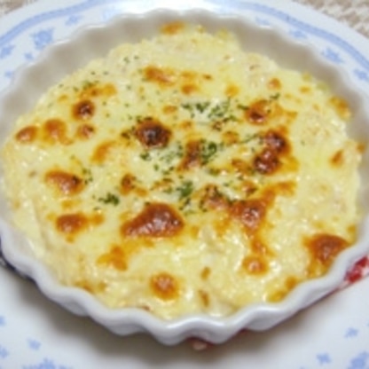 簡単ヘルシー好きな言葉(笑)お豆腐のグラタン美味しくて驚き～♪お味噌の味が旨味ＵＰ↑美味しいですね（*^_^*）